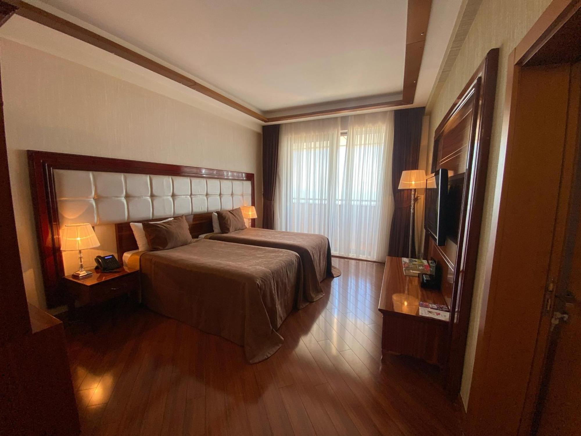 Hotel Khazri à Shafran Extérieur photo