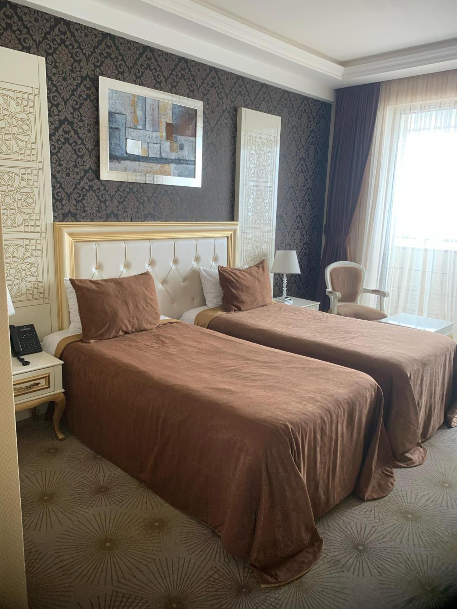 Hotel Khazri à Shafran Extérieur photo